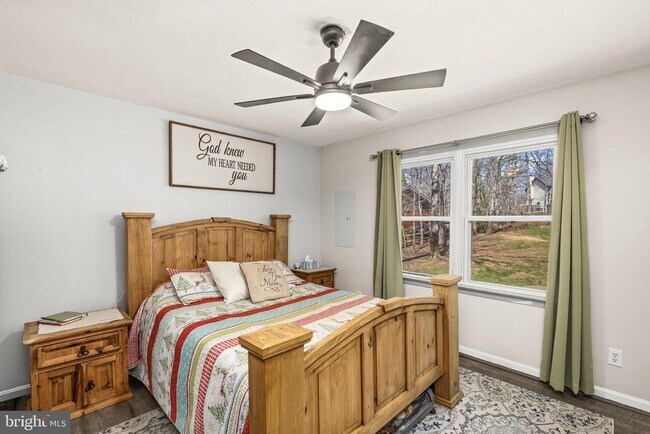 Building Photo - 13410 Wilderness Park Dr