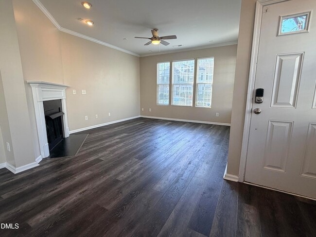 Building Photo - 651 Cupola Dr