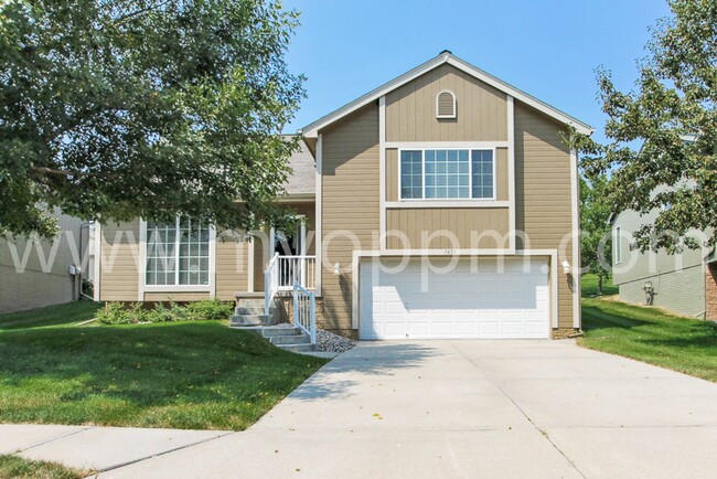 Primary Photo - Coming Soon! Inviting 2+ Bed / 2 Bath Home...