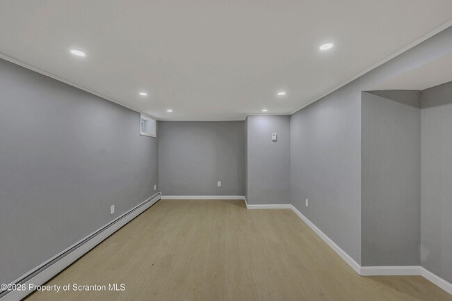 Building Photo - 2124 Shawnee Ave