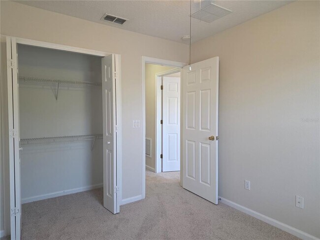 Building Photo - 16661 Cedar Crest Dr