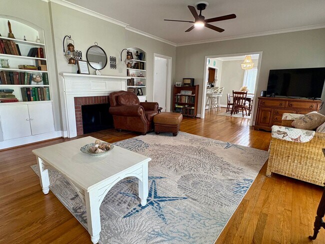 Building Photo - 6303 S Indian River Dr