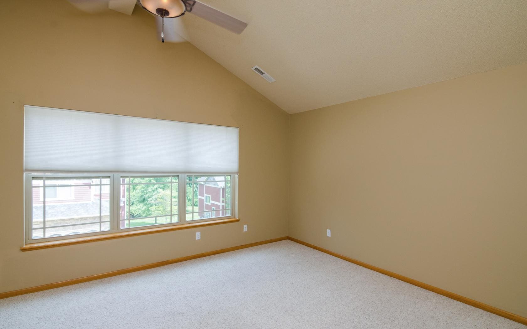 Building Photo - 1838 N Dubuque St