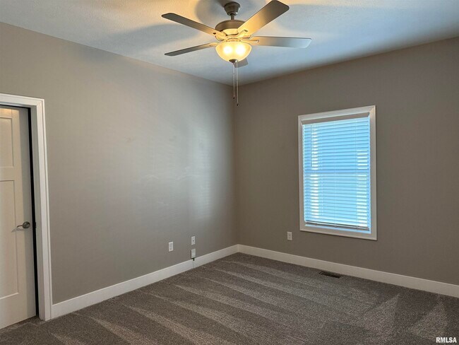 Building Photo - 4511 Castle Pines Dr