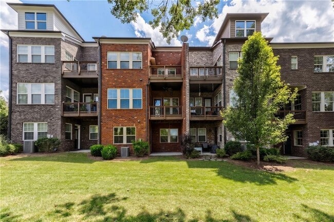 Building Photo - 1642 Canopy Chase NE
