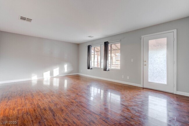 Building Photo - 3637 Pinnate Dr