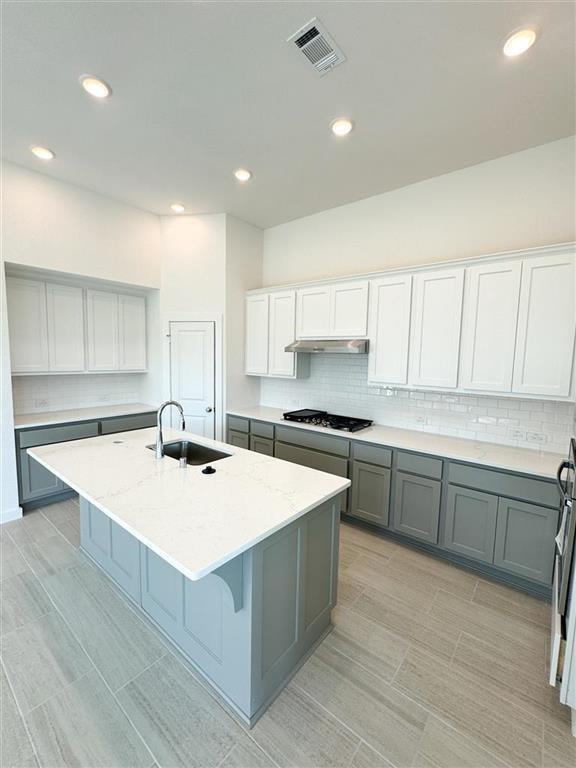 Building Photo - 27015 Sun Beam Bend Ln