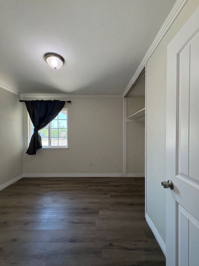 Building Photo - Redlands 4 Bedroom Home