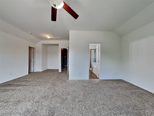 Building Photo - 10322 Urban Oak Trl