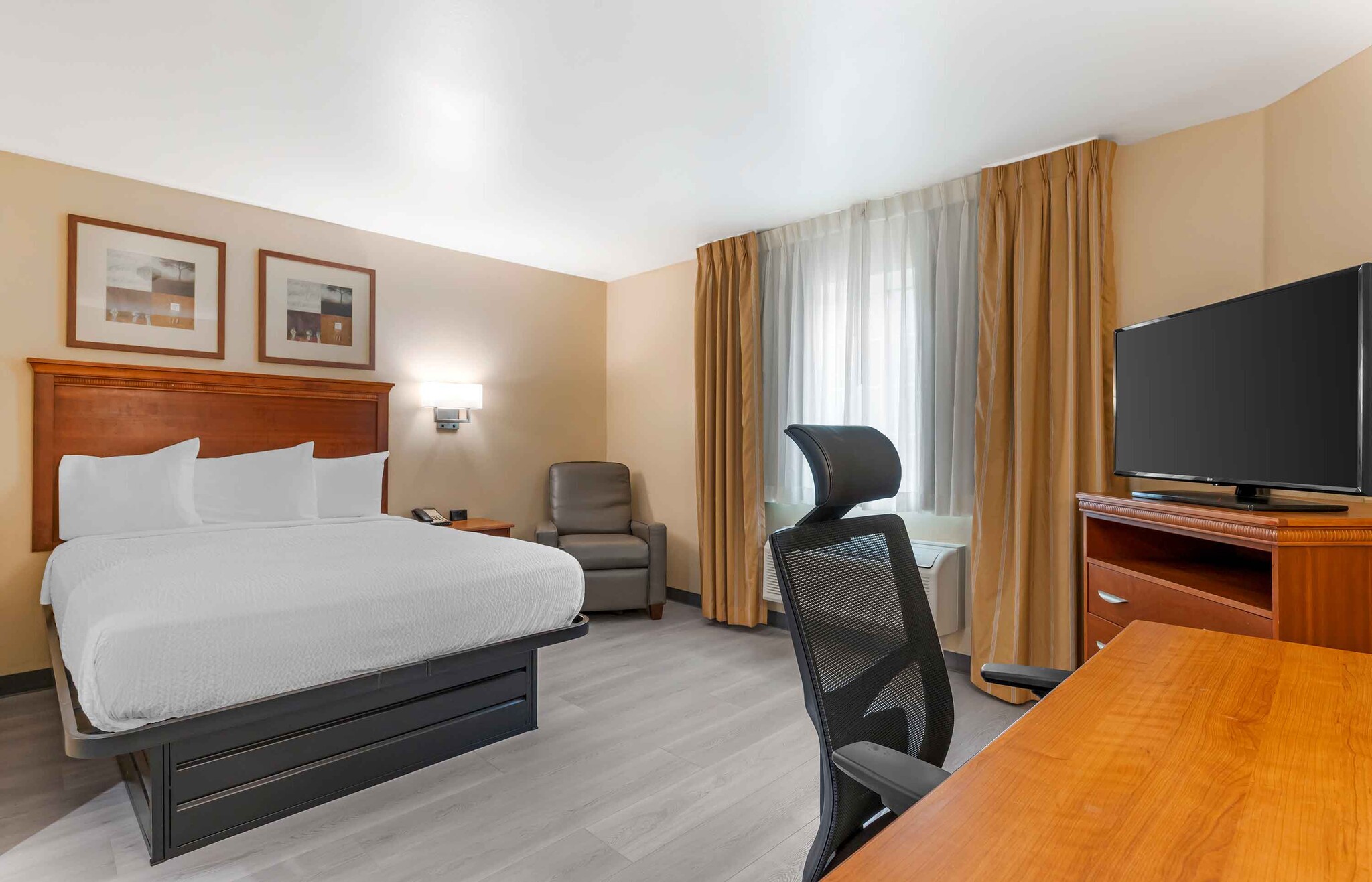 Building Photo - Furnished Studio-McAlester - Hwy 69