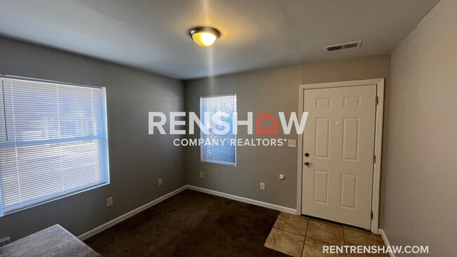 Building Photo - 2457 Hale Ave