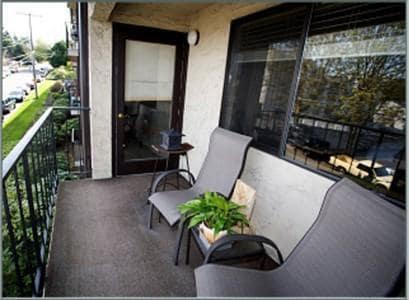 Building Photo - 9416 1st Ave NE