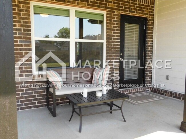 Building Photo - 439 N Otoe St