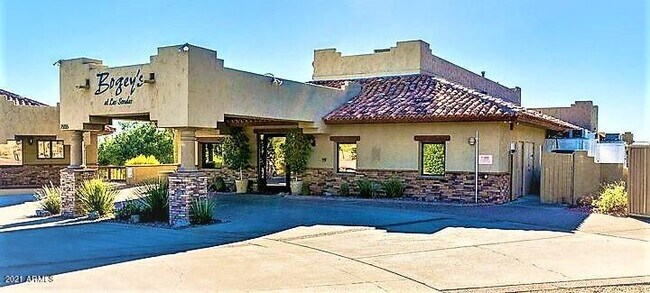 Building Photo - 3741 N Ladera Cir