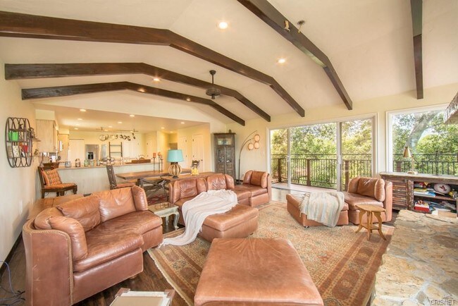 Building Photo - 4713 Bedel St