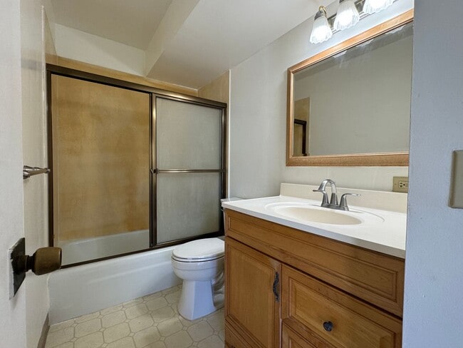 Building Photo - One bed, one bath, one assigned parking at Westview Plaza