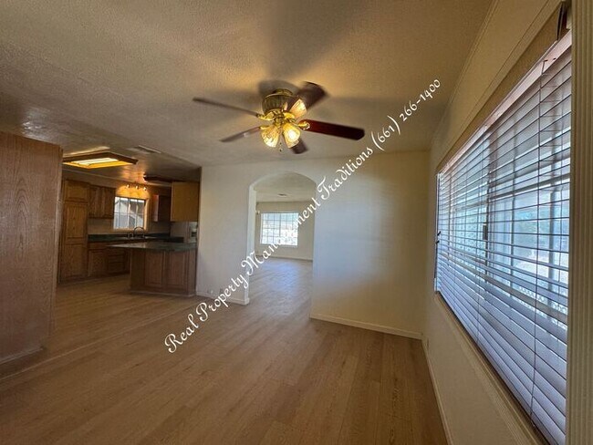 Building Photo - Quite Country Living 3 Bed-2 Bath