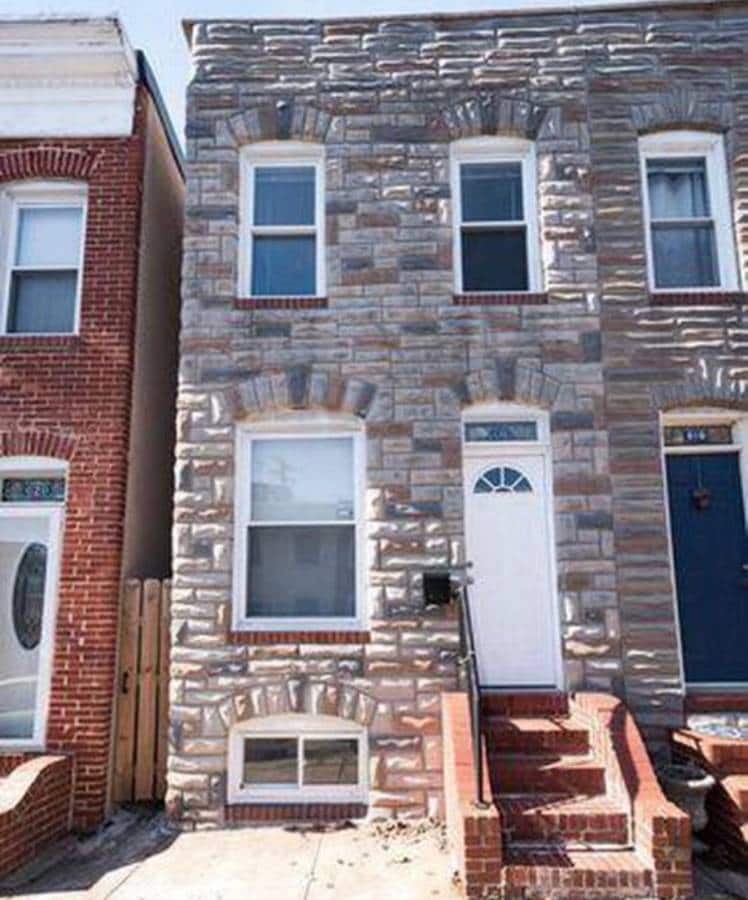 Building Photo - 618 S Rose St