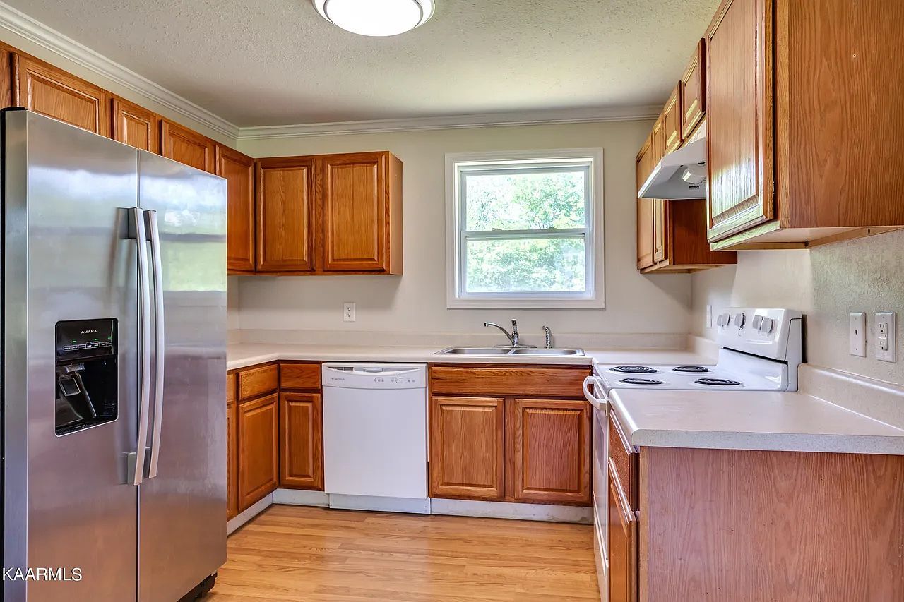 Building Photo - 4919 Coster Rd