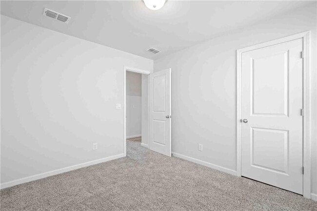 Building Photo - 279 Wells Cir