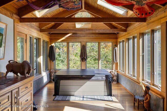 Building Photo - 114 Chase Rd