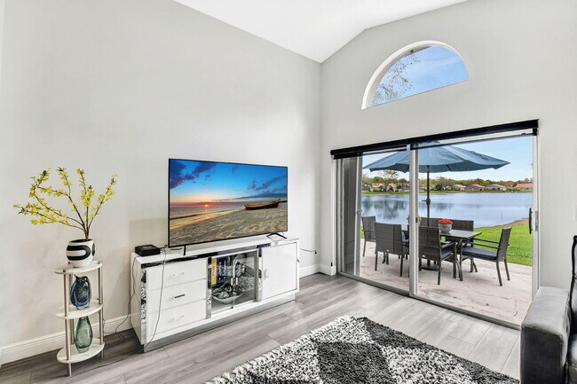 Building Photo - 7946 Sailing Shores Terrace