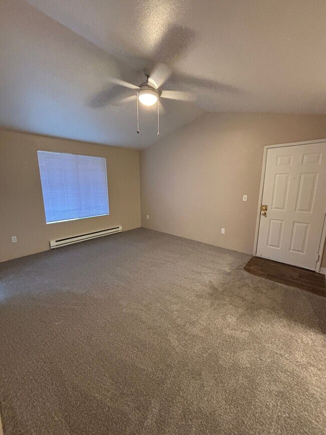 Floorplan - Overlook Pointe Apartments
