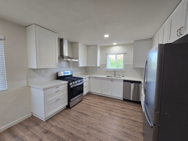Building Photo - 801 Capehart Ct