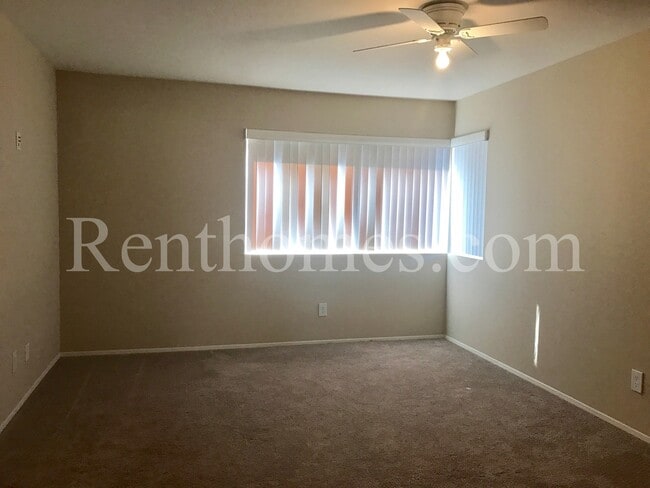 Building Photo - 13534 Longfellow Ln