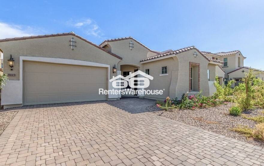 Primary Photo - 8615 W Solano Dr