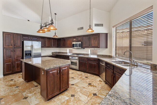 Building Photo - OCOTILLO LAKE FRONT HOME WITH POOL AND SPA...