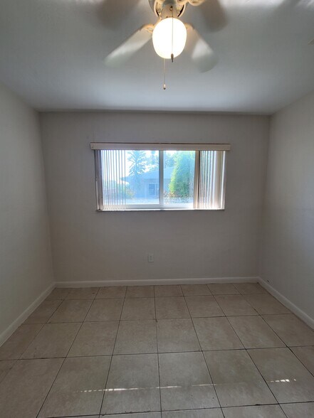 Building Photo - 22200 SW 116th Ave