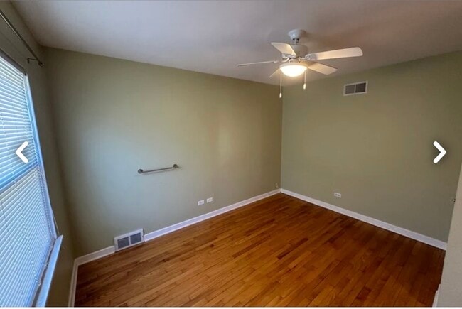 Building Photo - 228 S Hawthorne Ave