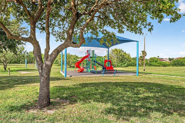 Building Photo - 7237 Lake Tranquility Dr