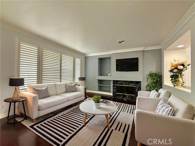 Building Photo - 1202 Summerview Ln