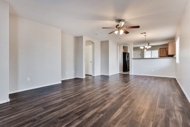 Building Photo - 809 E Rossi Ct