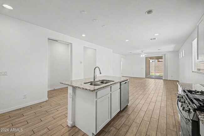 Building Photo - 5722 W Getty Dr
