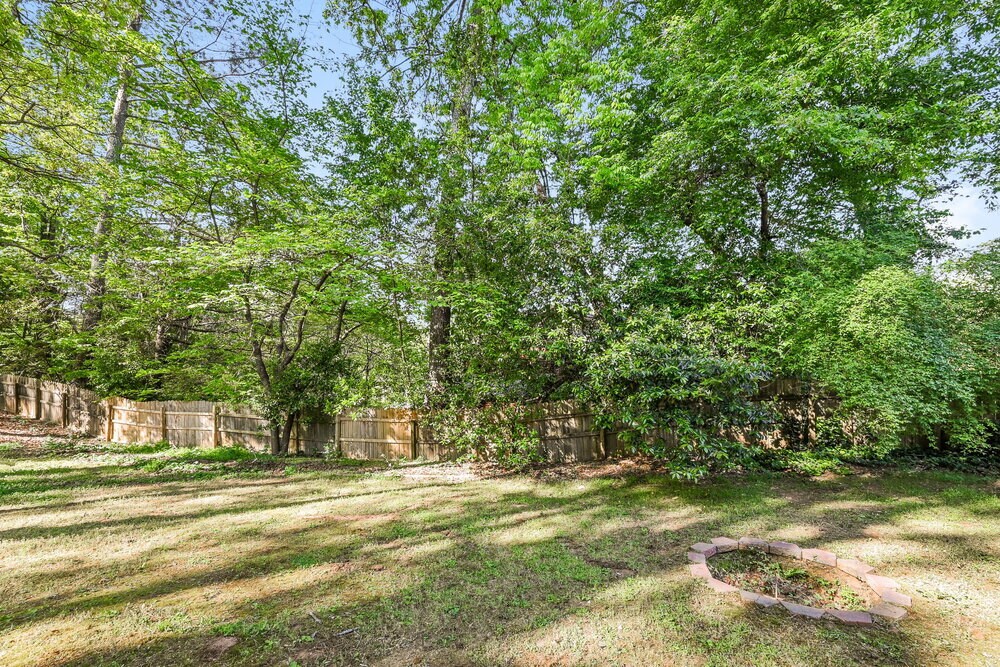 Building Photo - 5088 Phillip Ct