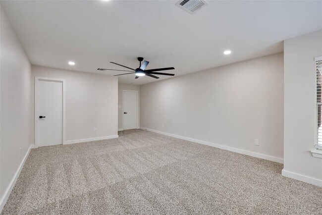 Building Photo - 10903 Claywood Dr