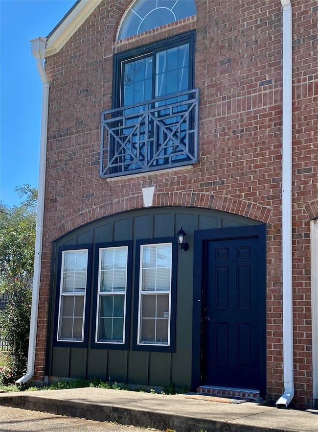 Building Photo - 1616 Avenue N