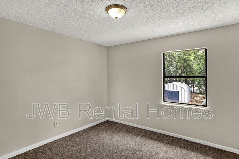 Building Photo - 10825 Key Haven Blvd