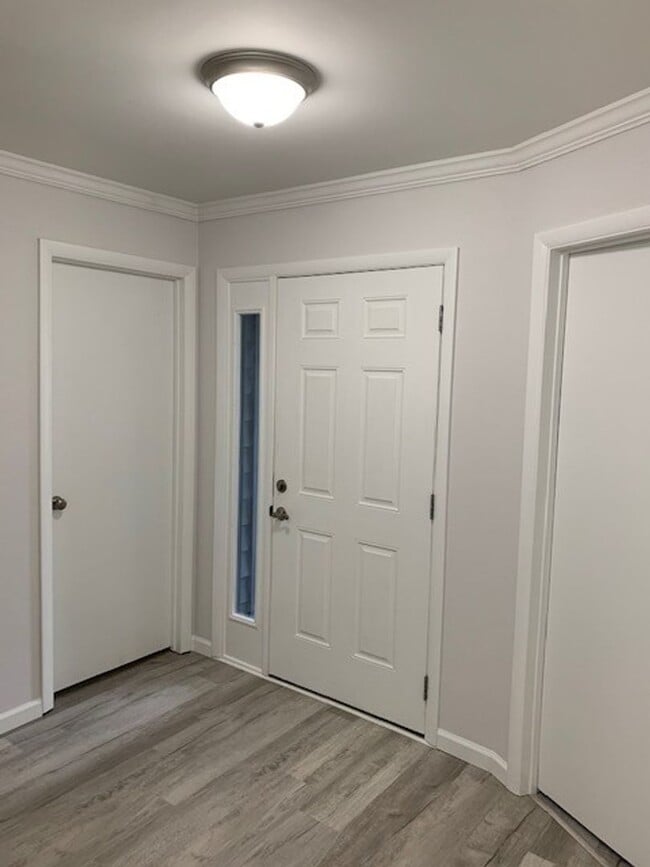 Building Photo - 2 Bed 2 Bath in Fox Fire