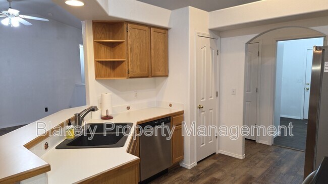 Building Photo - 2263 E Clarene St