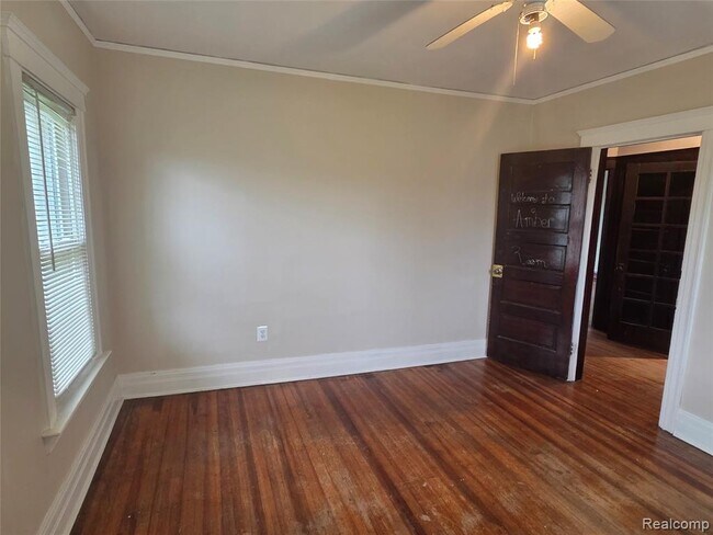 Building Photo - 3254 Hogarth St