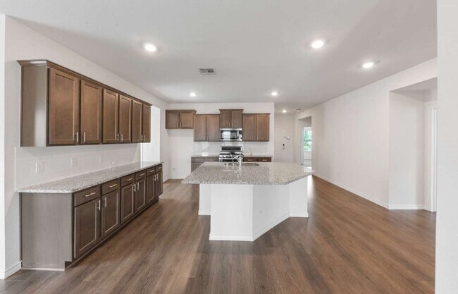 Building Photo - 503 Willow View Way