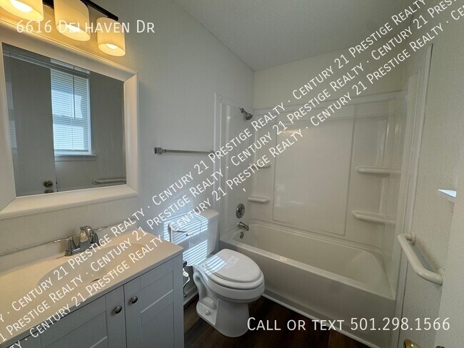 Building Photo - 6616 Delhaven Dr