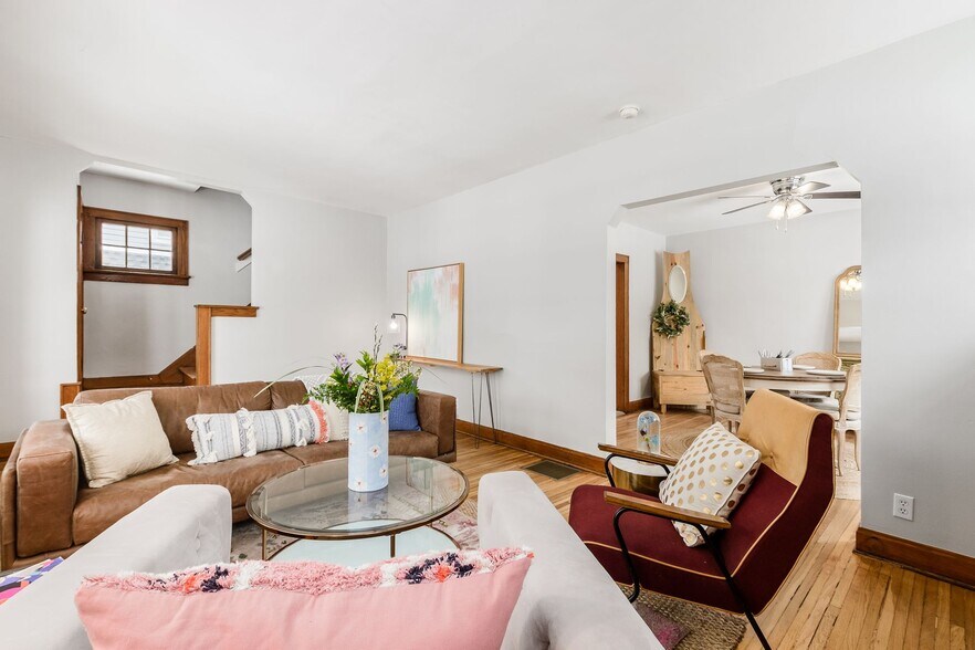 Building Photo - 995 Palmer Rd