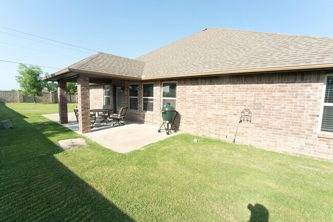 Building Photo - 11015 Augusta Dr