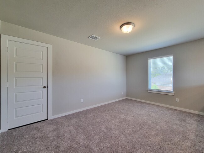 Building Photo - 2905 Terrace Grove Dr