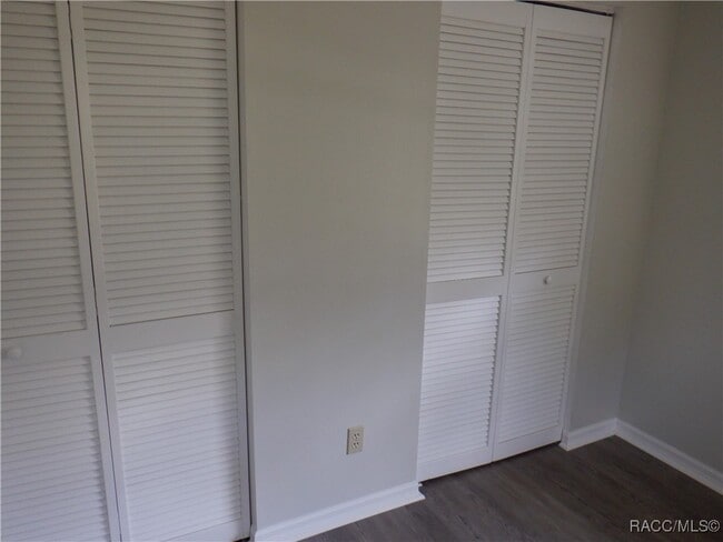 Building Photo - 4441 S World Way